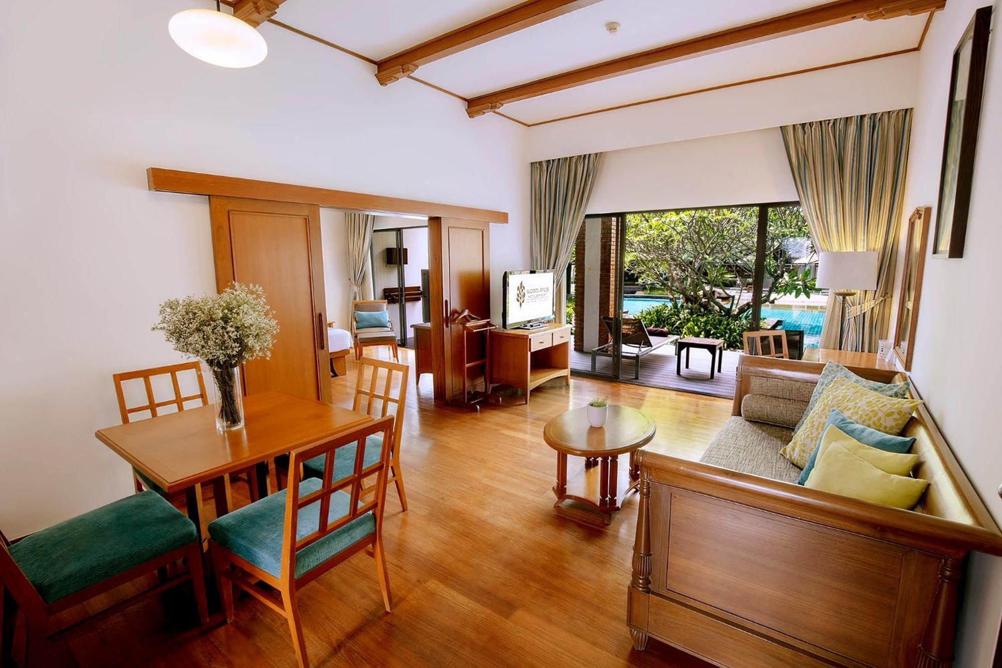 Woodlands Hotel And Resort Pattaya Exterior photo