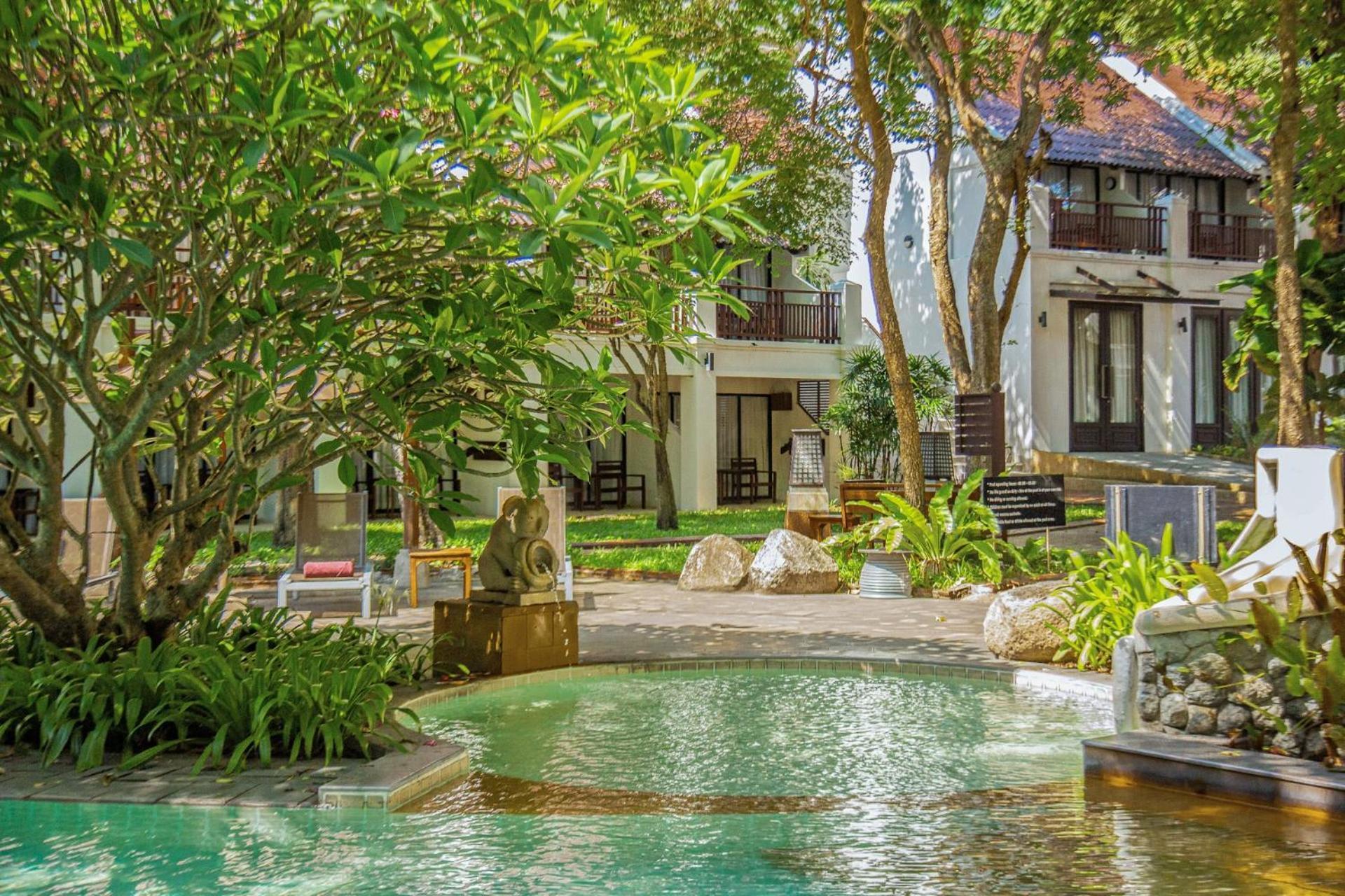 Woodlands Hotel And Resort Pattaya Exterior photo