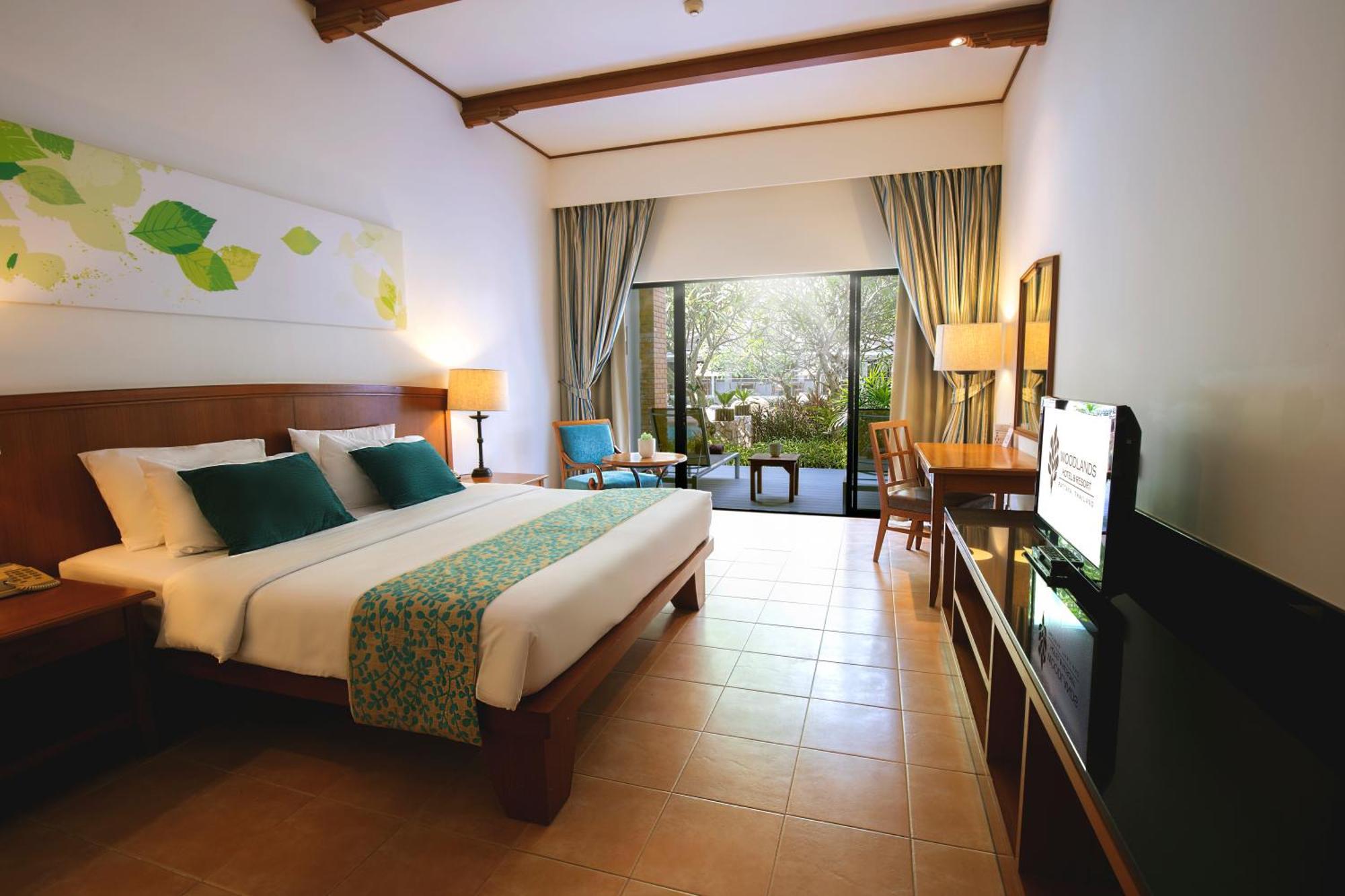 Woodlands Hotel And Resort Pattaya Exterior photo