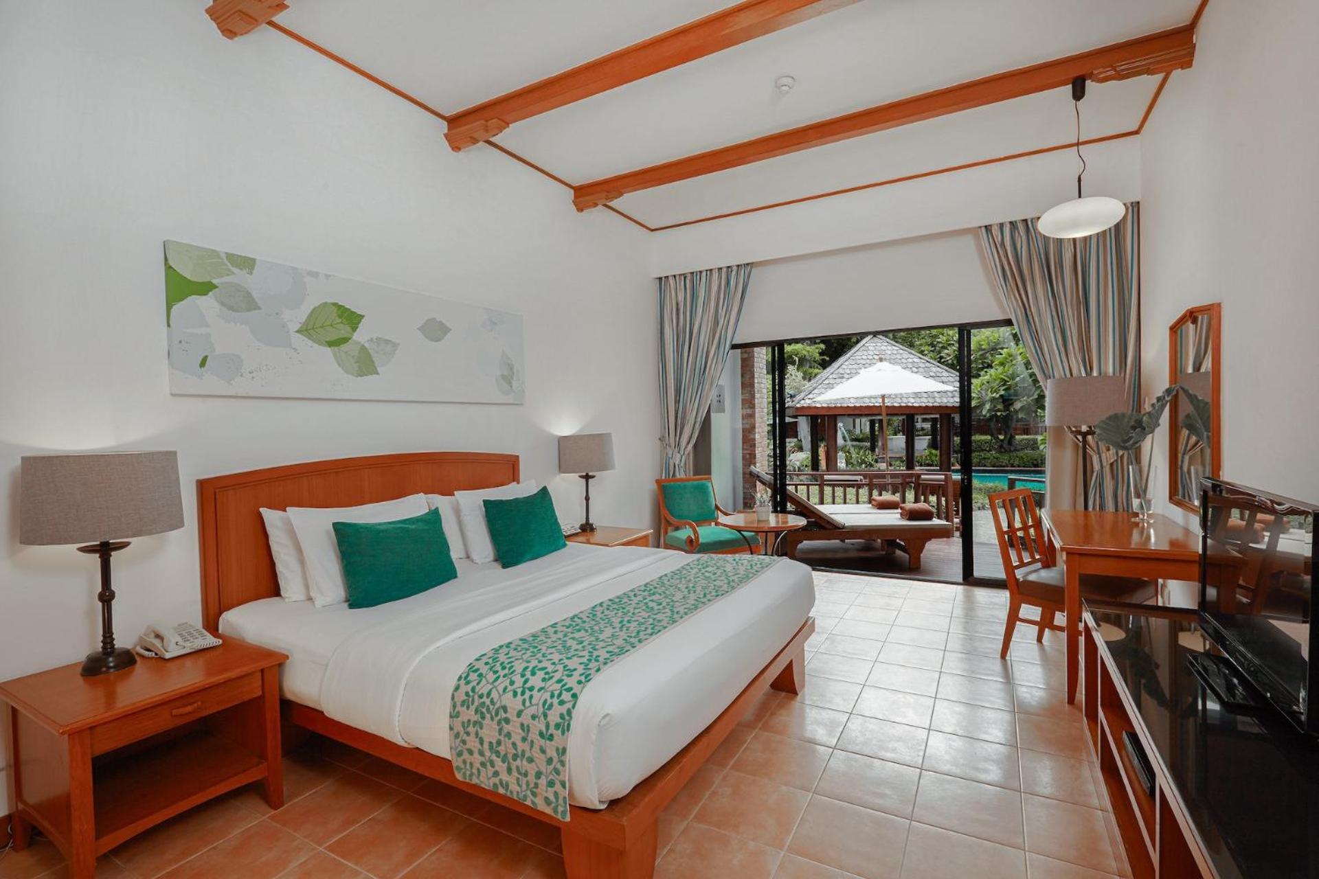 Woodlands Hotel And Resort Pattaya Exterior photo
