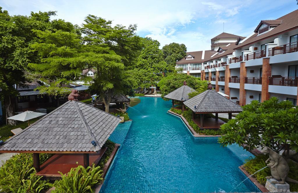 Woodlands Hotel And Resort Pattaya Exterior photo