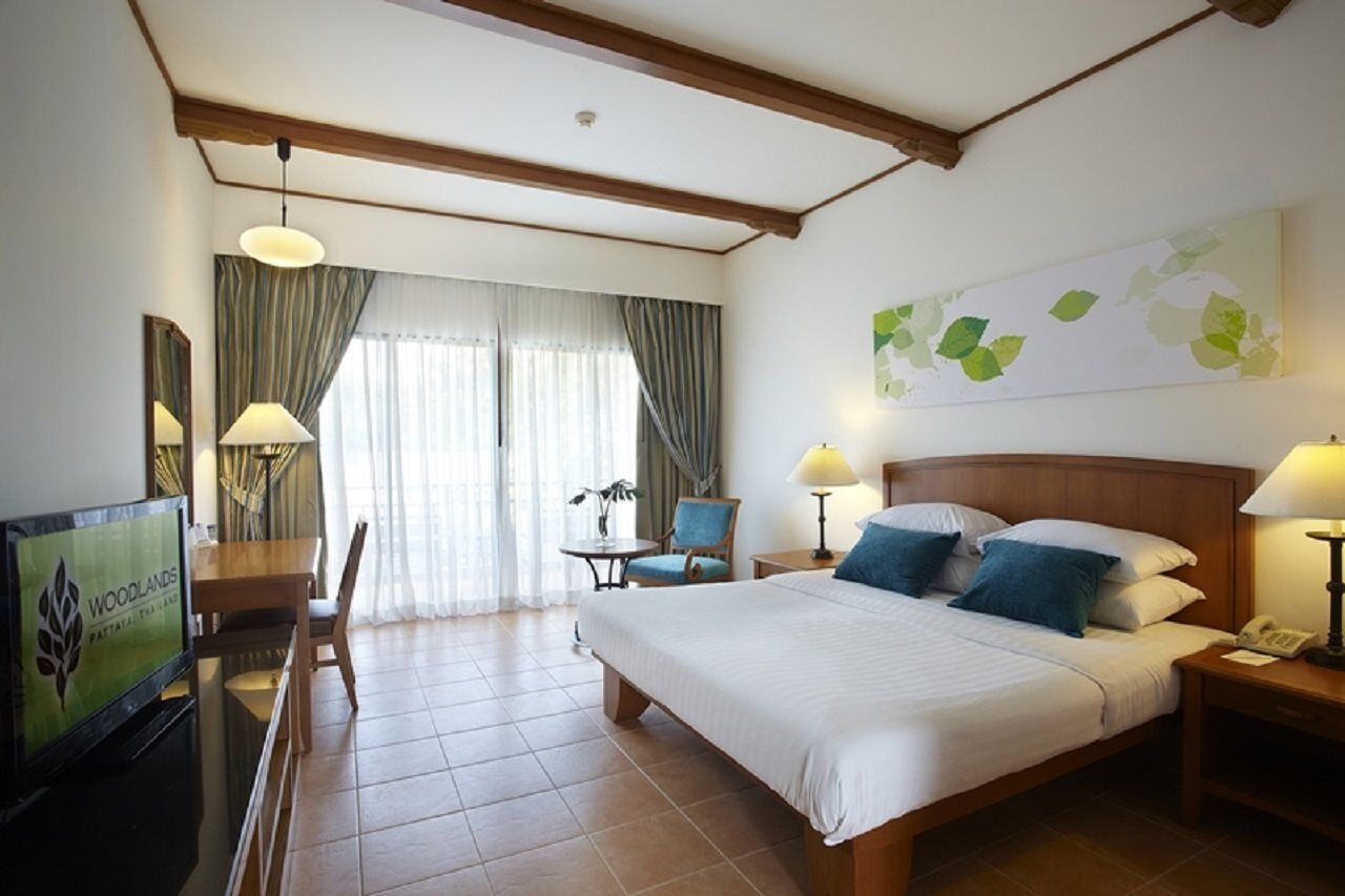 Woodlands Hotel And Resort Pattaya Exterior photo